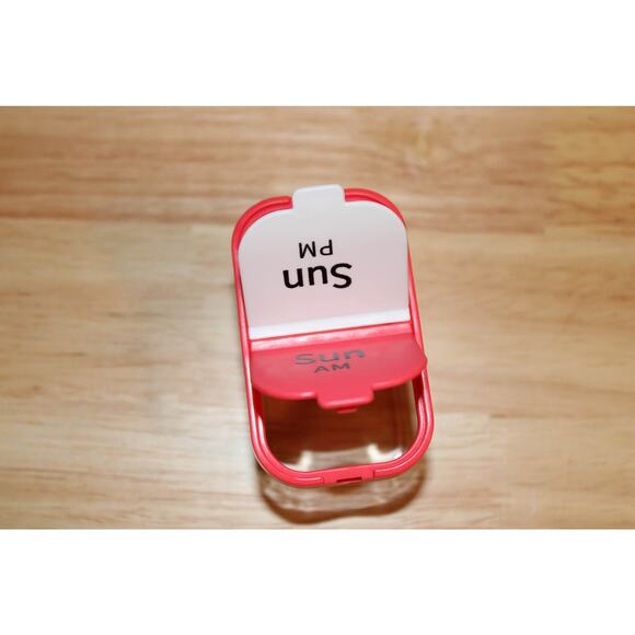 Odaro Extra Large Weekly AM/PM Medication Pill Organizer w/ Removable Med Cups - Picture 4 of 9